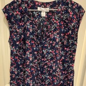 Motherhood Maternity Floral Blouse Size S with Matching Belt